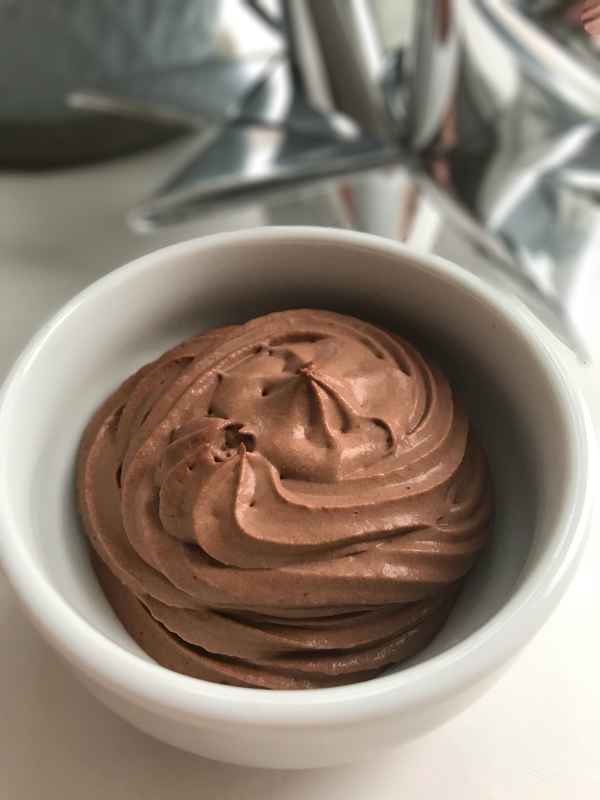 DEN FEDE CHOKOLADECREME
